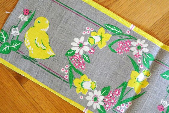 Swedish retro vintage 1950s printed linen design tabelcloth runner with green/ yellow/ pink flower/ chicken Easter motives on grey bottom