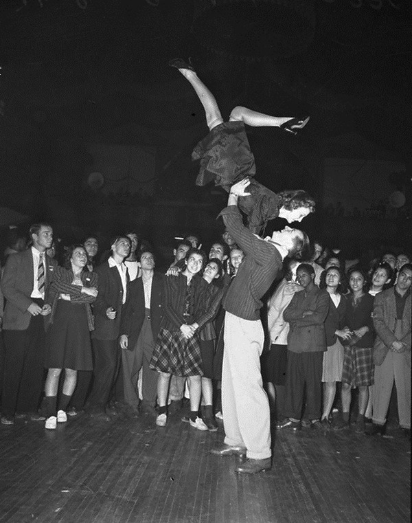 1930s Vintage Photo of a couple doing a dance aerial at a Jitterbug contest in 1939. 