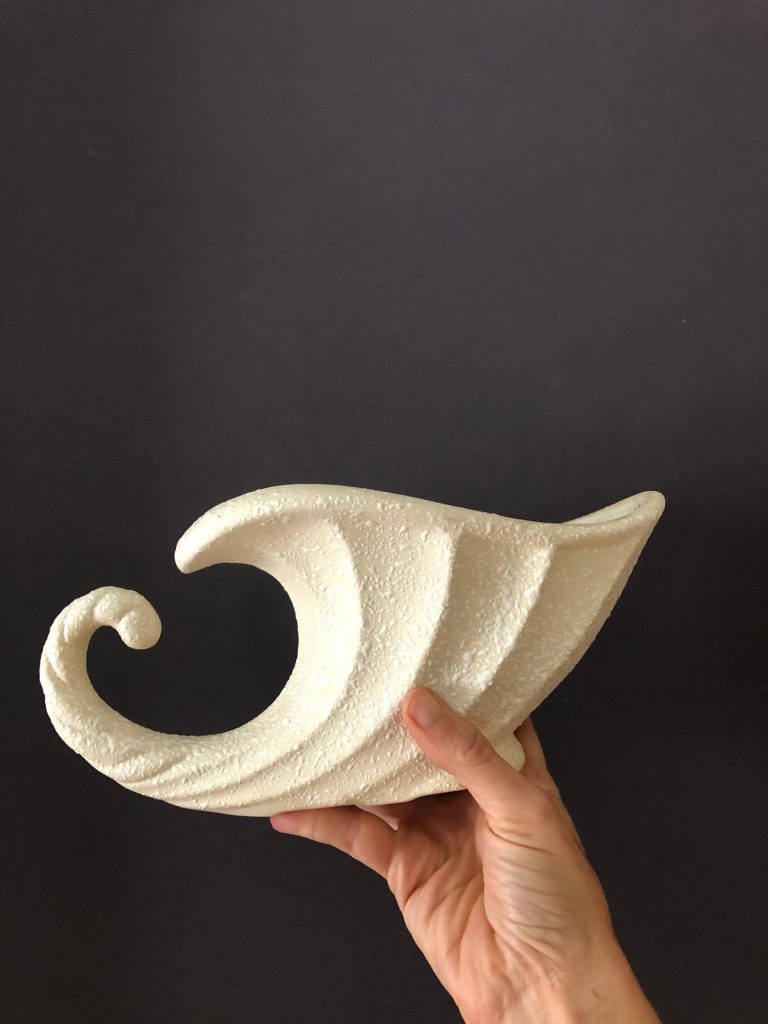 Vintage Thanksgiving decorations: Mid Century Vintage Cream White Speckled Ceramic Cornucopia